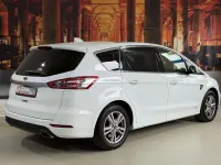 Gebraucht Ford S-MAX Titanium 190 PS (139 kW) 2020 Weiß Van / Kleinbus