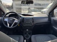 Gebraucht Hyundai i20 77 PS (56 kW) 2009 Rot Kleinwagen