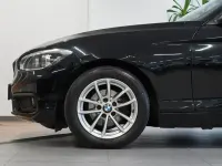 Gebraucht BMW 118 Advantage 136 PS (100 kW) 2018 Schwarz (schwarz ii) schwarz Kleinwagen