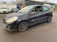 Gebraucht Renault Clio II 68 PS (50 kW) 2010 Schwarz Kleinwagen