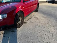 Gebraucht Audi A4 131 PS (96 kW) 2003 Rot Limousine