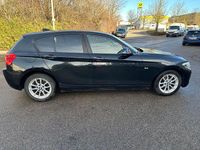 Gebraucht BMW 120 Sport Line 190 PS (139 kW) 2016 Schwarz Kleinwagen