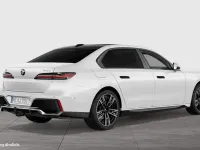 Gebraucht BMW 740 M Sport 299 PS (219 kW) 2025 Weiß Limousine