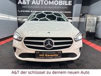 Gebraucht Mercedes B180 116 PS (85 kW) 2019 Weiß Van / Kleinbus