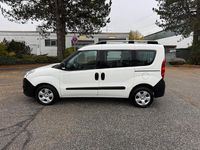 Gebraucht Opel Combo Selection 90 PS (66 kW) 2016 Weiß Van / Kleinbus