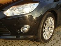 Gebraucht Ford Focus Individual 140 PS (102 kW) 2011 Schwarz metallic Limousine