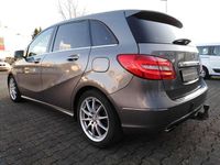 Gebraucht Mercedes B200 156 PS (114 kW) 2011 Mountaingrau  met. Van / Kleinbus