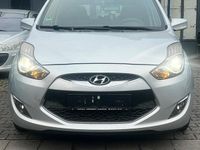 Gebraucht Hyundai ix20 2011 Silber Kleinwagen