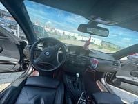 Gebraucht BMW 320 163 PS (119 kW) 2009 Schwarz Coupé