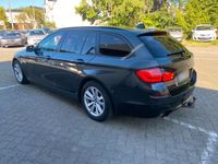 Gebraucht BMW 520 184 PS (135 kW) 2011 Schwarz Kombi
