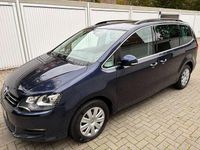Gebraucht VW Sharan Comfortline 140 PS (102 kW) 2014 Blau Van / Kleinbus
