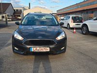 Gebraucht Ford Focus Business Edition 125 PS (91 kW) 2017 Grau Kombi