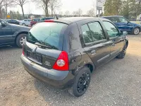 Second-hand Renault Clio II 75 CP (55 kW) 2006 Negru Berlinǎ