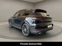 Gebraucht Porsche Cayenne 470 PS (345 kW) 2025 Schwarz SUV