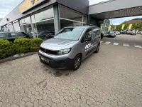 Neu Opel Combo-e Life 100 kW (136 PS) 2026 Kontrast grau Van / Kleinbus