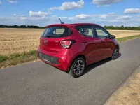 Gebraucht Hyundai i10 67 PS (49 kW) 2017 Rot Kleinwagen