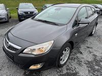 Gebraucht Opel Astra 125 PS (91 kW) 2012 Grau Kombi