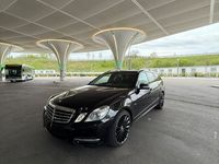 Gebraucht Mercedes E220 170 PS (125 kW) 2011 Schwarz Limousine