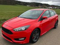 Gebraucht Ford Focus ST-Line 125 PS (91 kW) 2017 Rot Limousine