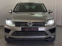 Gebraucht VW Touareg 262 PS (192 kW) 2015 Silber SUV