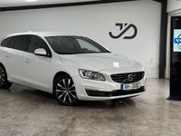 Gebraucht Volvo V60 120 PS (88 kW) 2017 Weiß Kombi