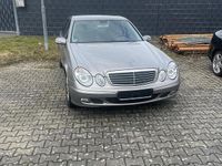 Gebraucht Mercedes E200 184 PS (135 kW) 2006 Silber Limousine