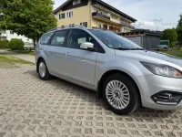 Gebraucht Ford Focus 125 PS (91 kW) 2010 Grau Kombi
