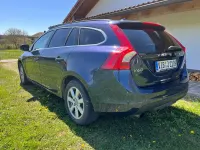 Second-hand Volvo V60 163 CP (119 kW) 2014 Albastru Break
