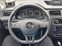 Używany VW Caddy 102 KM (75 kW) 2020 Biały Minivan
