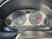 Gebraucht Mitsubishi Carisma 103 PS (75 kW) 2004 Grün Limousine