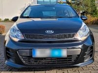 Gebraucht Kia Rio 84 PS (61 kW) 2016 Schwarz Kleinwagen