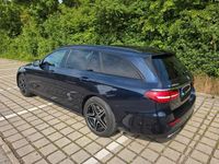 Gebraucht Mercedes E300 AMG line 306 PS (225 kW) 2022 Blau Kombi