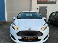 Gebraucht Ford Fiesta Trend 60 PS (44 kW) 2014 Weiß Kleinwagen