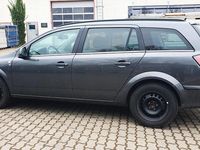 Gebraucht Opel Astra Edition 140 PS (102 kW) 2010 Grau Kombi