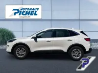 Gebraucht Ford Kuga Titanium 150 PS (110 kW) 2022 Weiß(metallic) SUV