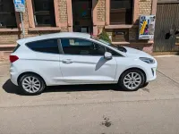 Gebraucht Ford Fiesta Titanium 101 PS (74 kW) 2018 Weiß Kleinwagen