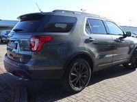 Używany Ford Explorer XLT 294 KM (216 kW) 2018 Szary SUV