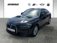 Używany BMW i4 210 kW (286 KM) 2023 Czarny Sedan/Limuzyna