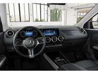 Gebraucht Mercedes GLA250 Advanced 163 PS (119 kW) 2024 Rot / manufaktur patagonienrot (metallic) SUV