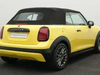 Gebraucht Mini Cooper Cabriolet Classic 163 PS (119 kW) 2025 Gelb Cabrio