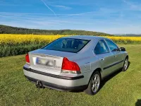 Gebraucht Volvo S60 140 PS (102 kW) 2002 Silber Limousine