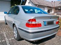 Gebraucht BMW 320 170 PS (125 kW) 2002 Silber Limousine