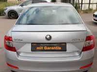 Gebraucht Skoda Octavia Ambition 180 PS (132 kW) 2013 Silber Limousine