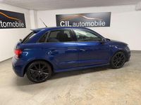 Gebraucht Audi A1 Sportback Basis 95 PS (69 kW) 2017 Blau Kleinwagen