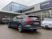 Gebraucht Volvo V60 Plus 197 PS (144 kW) 2022 Blau Kombi