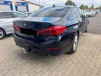 Gebraucht BMW 530 Sport Line 265 PS (194 kW) 2017 Blau Limousine