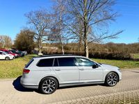 Gebraucht VW Passat 190 PS (139 kW) 2019 Grau Kombi