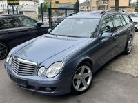 Gebraucht Mercedes E220 170 PS (125 kW) 2007 Blau Limousine
