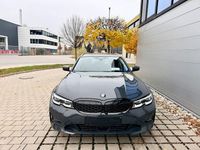 Gebraucht BMW 330e 184 PS (135 kW) 2021 Grau Kombi