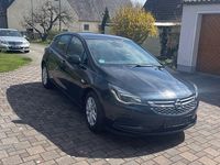 Gebraucht Opel Astra 105 PS (77 kW) 2016 Schwarz Kombi